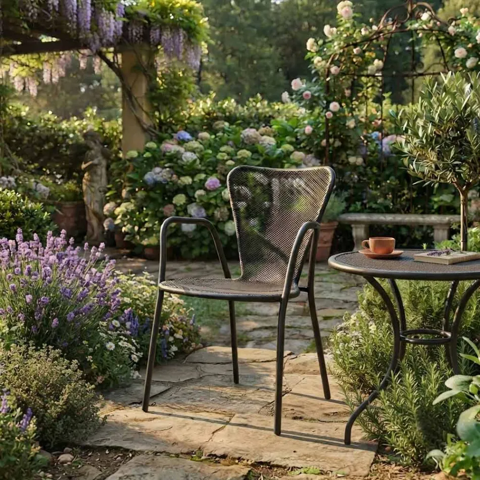 4 moderne Metall-Gartenstühle mit Armlehnen, hergestellt in Italien - Varmo Viadurini
