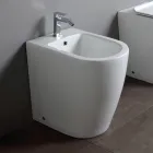Bodenmontiertes Bidet mit einem Loch und randloser Technologie in weißer Keramik - Oleandro  Viadurini