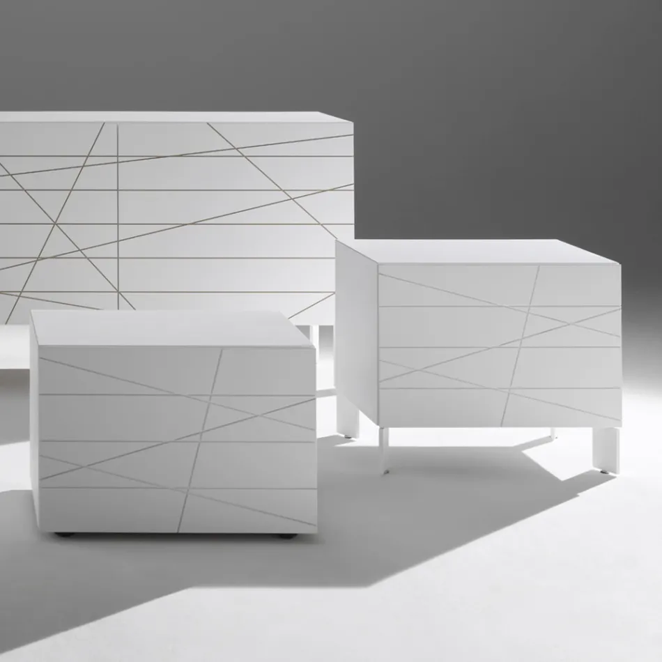 Nachttisch mit 1 Schublade aus lackierter Spanplatte - Leone Viadurini