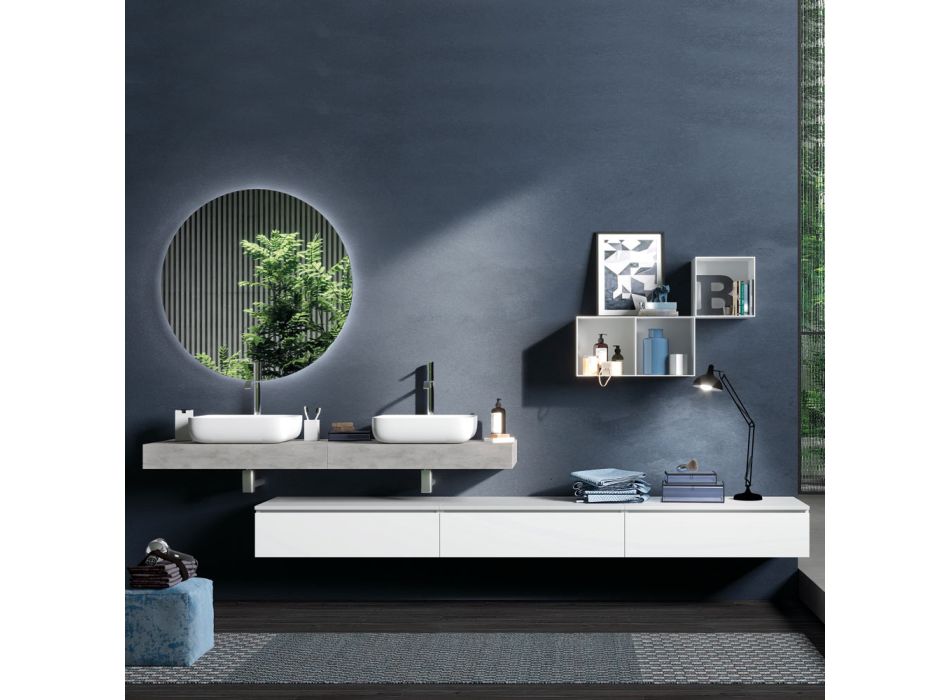Badezimmerkomposition in Betonfarbe und Mattweiß mit Waschbecken, Spiegel und Sockel – Palom Viadurini