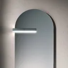 Badezimmer-Kombination mit Schublade, Waschbecken, Spiegel, Wandschrank und Regal - Elios Viadurini