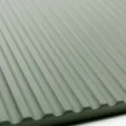 Salbeigrüne Badezimmerkomposition mit Waschbecken aus Kunstharz, hergestellt in Italien – Artemide Viadurini