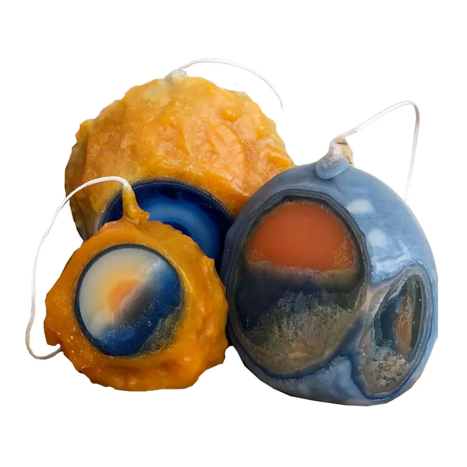 Zusammensetzung aus 3 farbigen Wachskerzen, Einzelstücke, hergestellt in Italien – Dela Viadurini