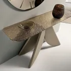 Wohnzimmer-Konsolentisch aus Metall mit rückseitig silberfarbener, gehämmerten Glasplatte - Cristina Viadurini