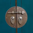 Niedriges Sideboard mit 2 Türen und 2 Schubladen aus blauem Ulmenholz Homemotion - Konan Viadurini