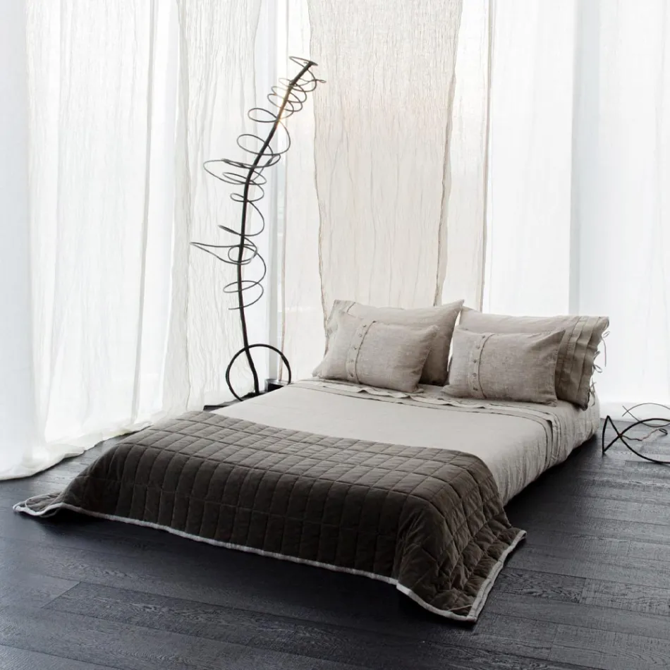 Kissenbezug aus schwerem Leinen mit Agoya-Knopfverzierung und Paspelierung – mediterran Viadurini