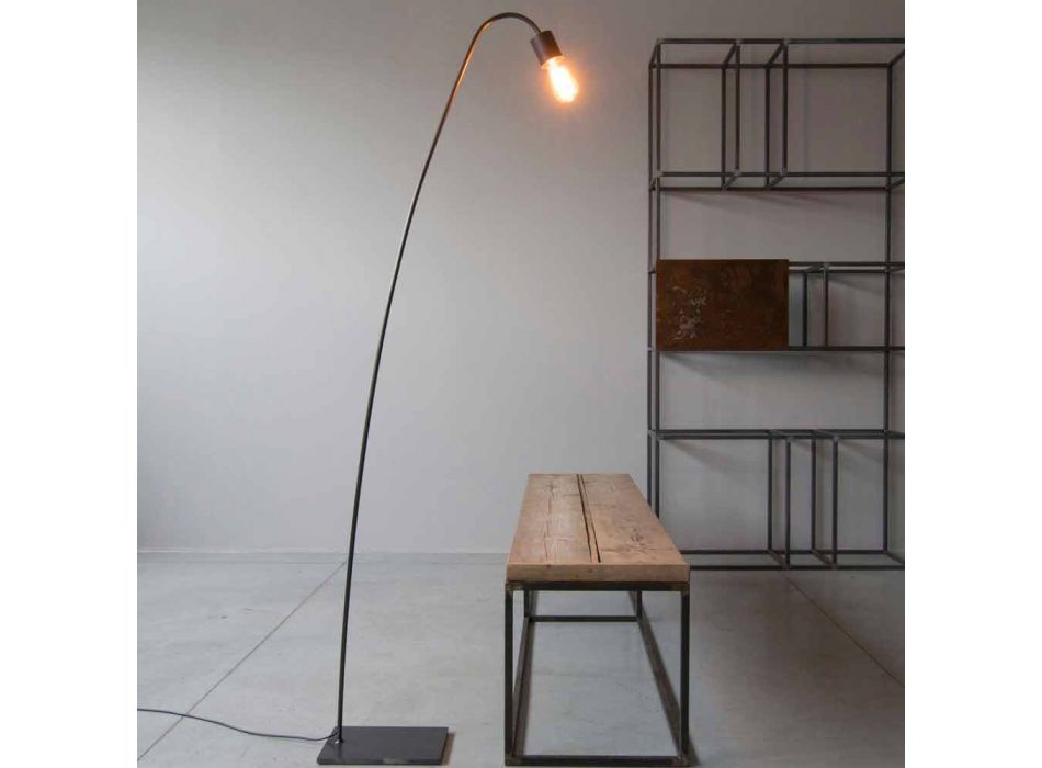 Artisan Design Stehlampe aus schwarzem Eisen Made in Italy - Curva