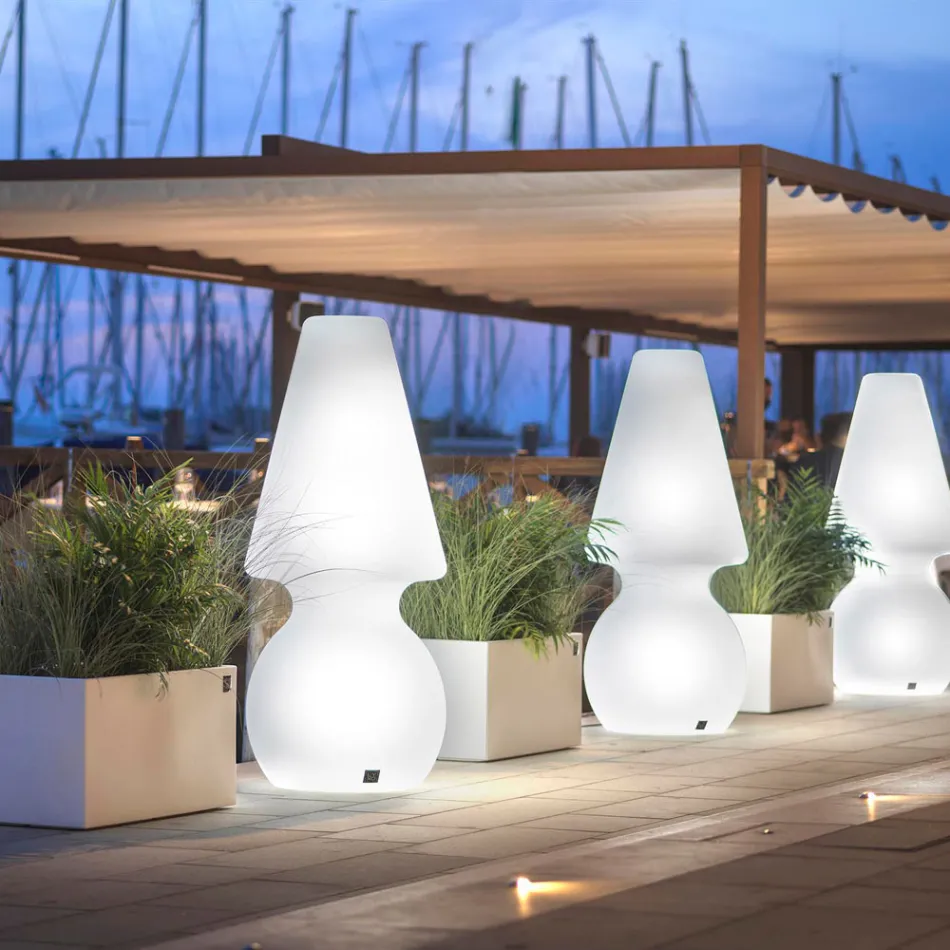 Alvarez Outdoor-Stehleuchte mit LED-Beleuchtung aus Polyethylen, hergestellt in Italien Viadurini
