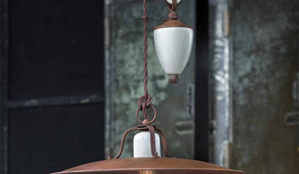 Lampe Flaschenzug aus Keramik und Metall Kristen Ferroluce