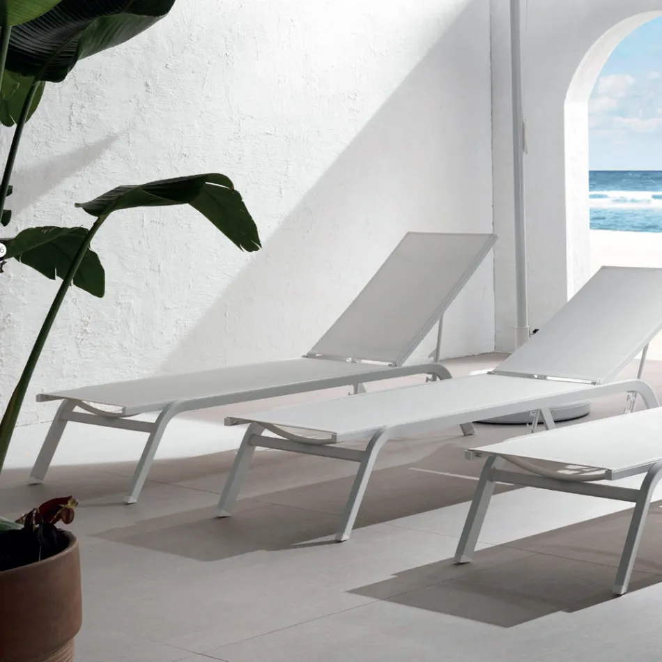Outdoor-Sonnenliege aus Aluminium und Textilene mit einziehbaren Rädern, 2 Stück - Esel Viadurini