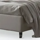Doppelbett 160x190 mit schrägen Riemchenprofilen im Kopfteil - Euforie Viadurini