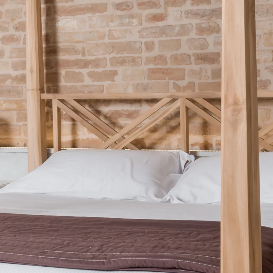 Doppelbett (180 x 200 cm) mit Himmelbett aus massivem Teakholz – Tempera Viadurini