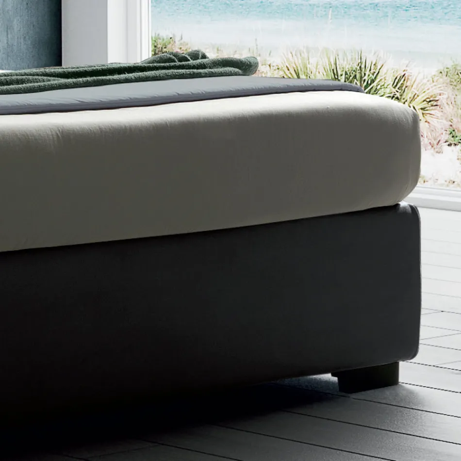 Gepolstertes Doppelbett mit Stauraum aus Stoff – Belle Viadurini