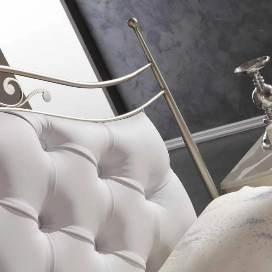 Gepolsterte Doppelbett handgefertigt aus massivem Eisen Gracie Viadurini