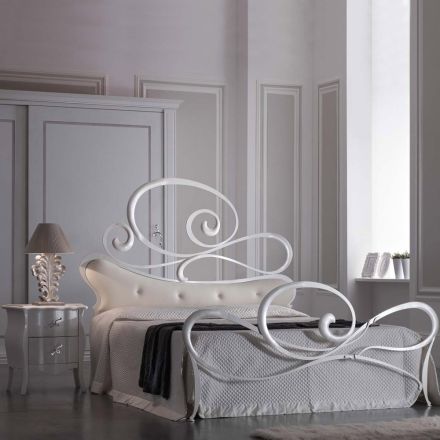Doppelbett aus echtem Leder mit Matratze und 2 Nachttischen, hergestellt in Italien – Laser Viadurini
