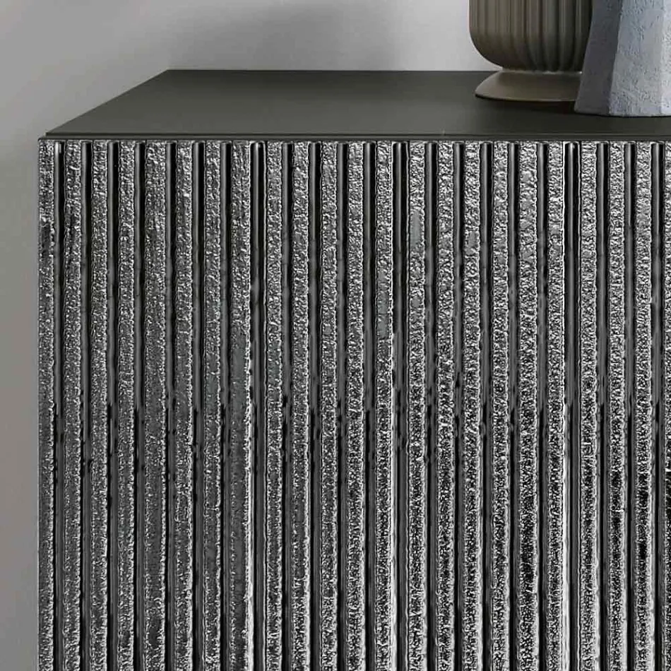 Dreitüriges Sideboard aus gestreiftem Glas und melaminbeschichtetem Holz, hergestellt in Italien - Ninfa Viadurini