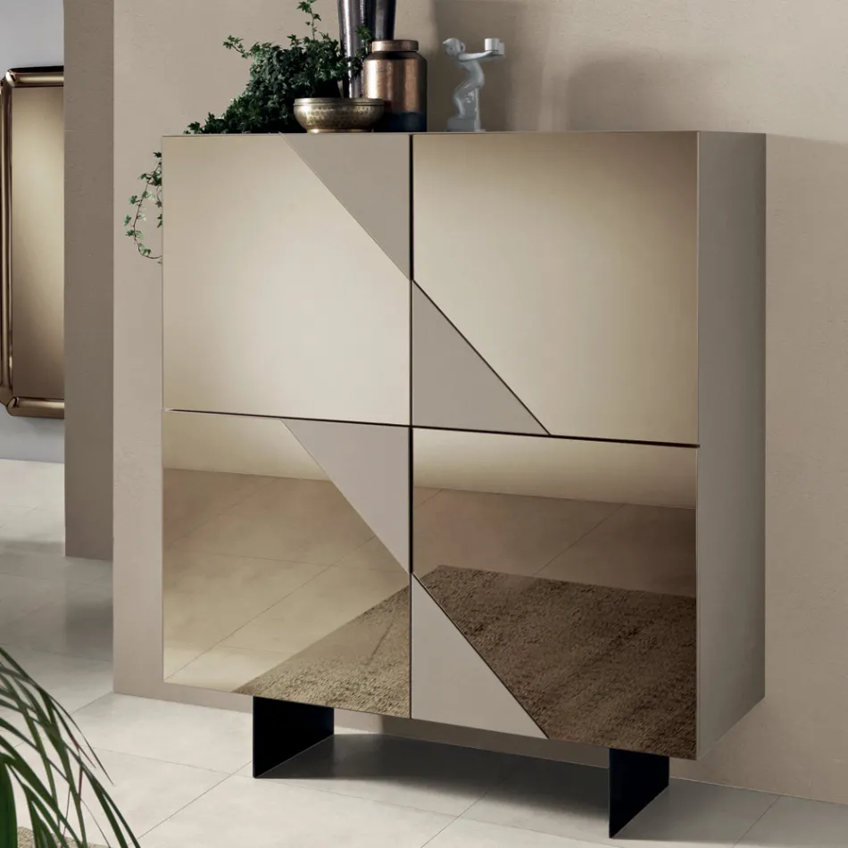Sideboard mit 4 lackierten MDF-Türen mit Spiegelglasabdeckung - Diletta Viadurini