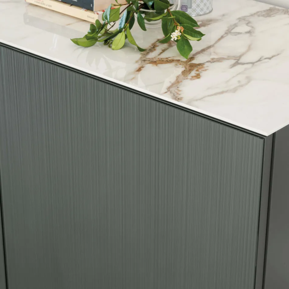 Wohnzimmer-Sideboard mit Stahlgestell und Melaminstruktur - Adriel Viadurini