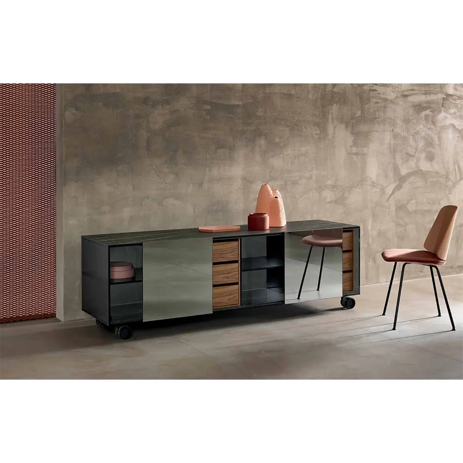 Modernes Sideboard auf Rauchglasrädern und Keramikplatte Made in Italy - Sciocca Viadurini
