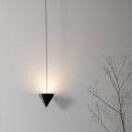 Wire Stehlampe aus schwarzem Aluminium und Kegel Tolles minimalistisches Design - Mercado