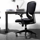 Semidirektionaler und funktionsfähiger moderner Drehsessel in Schwarz Reta - Simona Viadurini