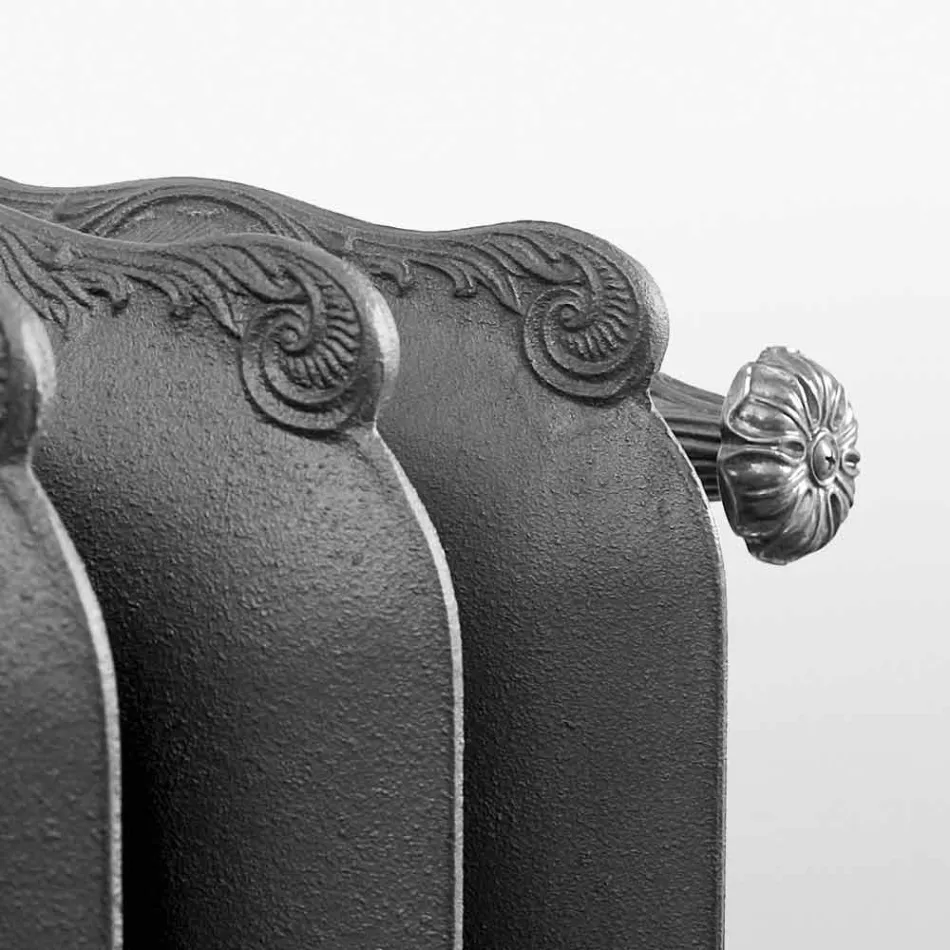 retro hydraulischer Heizkörper Gusseisen in 3 Spalten von Tiffany Scirocco H Viadurini