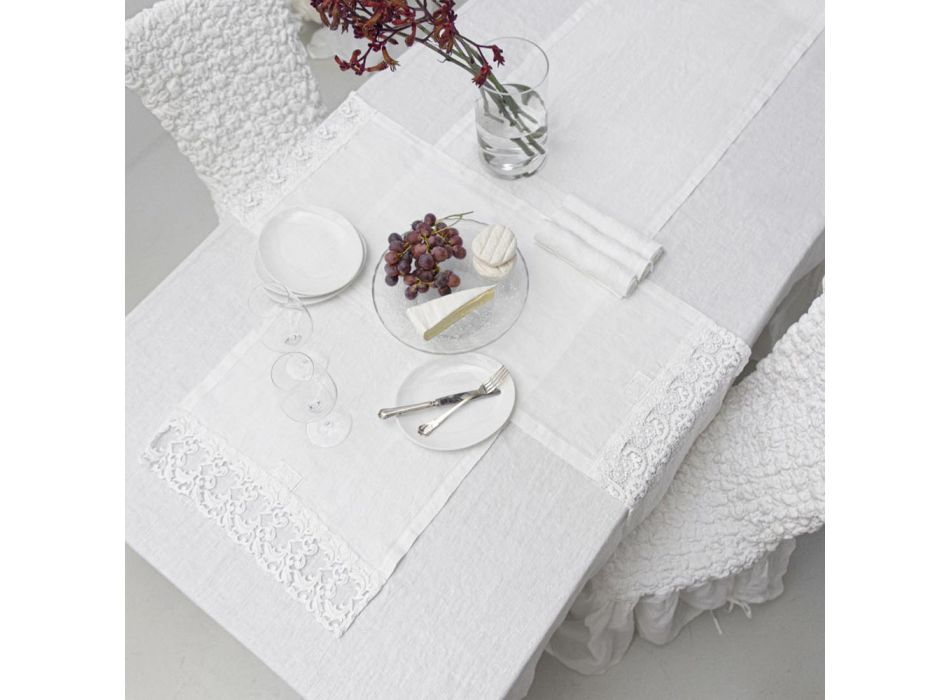 Weißer Tischläufer aus schwerem Leinen mit luxuriöser Häkelspitze an den Seiten – Giangi Viadurini