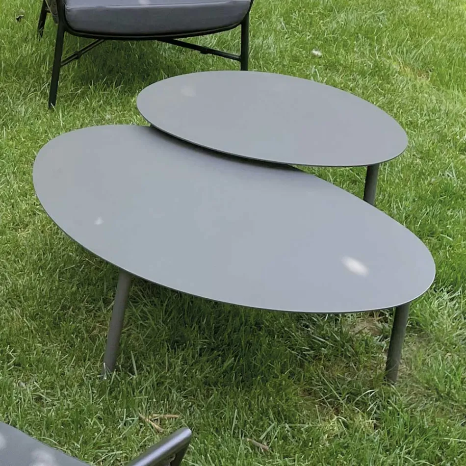 Wohnzimmer bestehend aus Sofa, Sesseln und 2 Couchtischen aus Aluminium - Yuma Viadurini