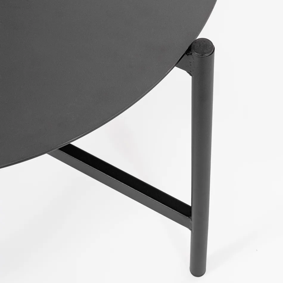 Wohnzimmer im Freien mit 1 Sofa, 2 Sesseln und 2 Stahltischen - Prefer Viadurini