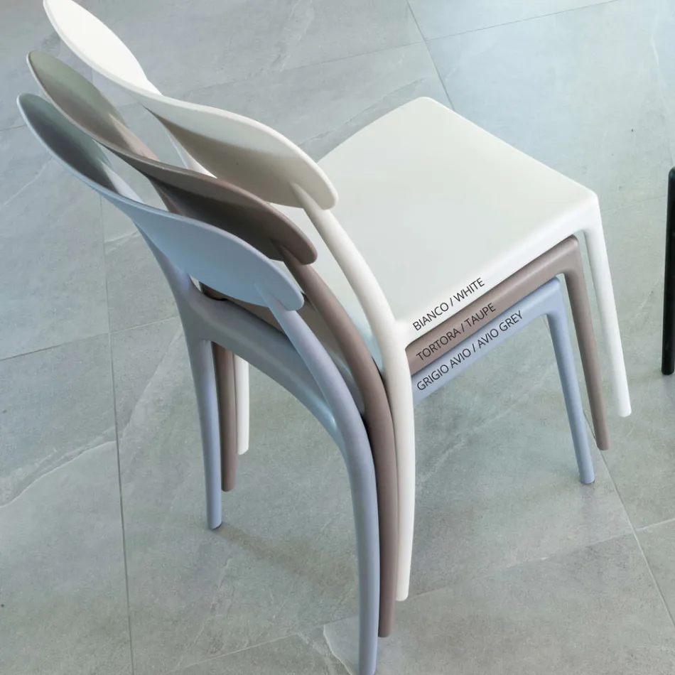 Stapelbarer Stuhl für den Innen- und Außenbereich aus Polypropylen in verschiedenen Farben - Garima Viadurini