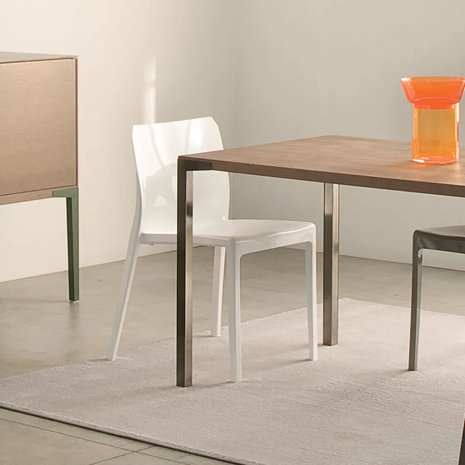 Set mit 4 Außen- und Innenstühlen aus Polypropylen in verschiedenen Farben – gebaut Viadurini