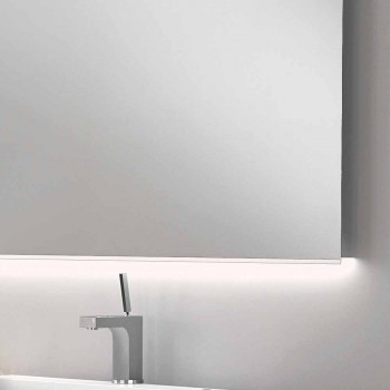 Badezimmerspiegel mit modernem Design LED-Licht mit Satinkanten Veva