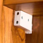 Wandspiegel aus Teakholz mit Regalen und internen Schubladen - Ralio Viadurini