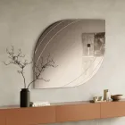 Glasspiegel mit Gravuren in zwei Größen und Farben, hergestellt in Italien - Vela Viadurini