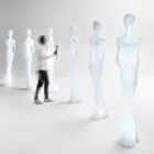 Leuchtendes Statuen-Bodendesign mit LED-Licht für den Innenbereich - Penelope von Myyour Viadurini