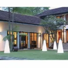 Slide Peak Hochtisch (H120) aus Polyethylen und Glas in Italien hergestellt Viadurini