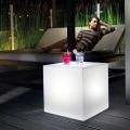 Heller Outdoor-Couchtisch aus weißem Polyethylen Made in Italy - Derti