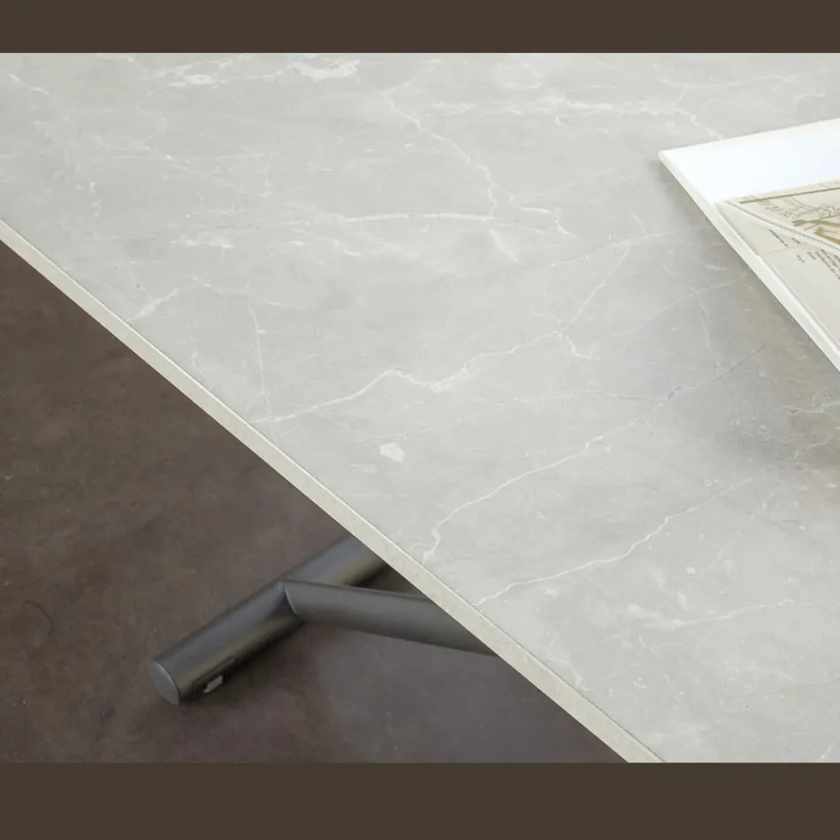 Verwandelbarer Couchtisch mit verstellbarer Höhe bis zu 82 cm, hergestellt in Italien – Rad Viadurini