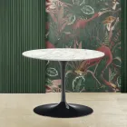 Tulip Saarinen H 39 Ovaler Couchtisch mit Carrara-Marmorplatte, hergestellt in Italien – Scharlachrot Viadurini