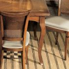 Ausziehbarer Tisch auf 200 cm mit 4 Stühlen aus Bassano-Holz, hergestellt in Italien – Bernstein Viadurini