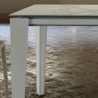 Ausziehbarer Tisch für bis zu 14 Sitzplätze aus Keramik und Stahl, hergestellt in Italien – Siebzigerjahre Viadurini