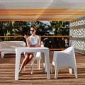 Quadratischer Outdoor-Tisch Solid von Vondom aus Polypropylen, modernes Design 4 Stück