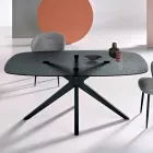 Ovaler Tisch (180 x 100 cm) aus geräuchertem, gehämmertem Glas und Metall – Domus Viadurini