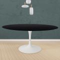 Eero Saarinen Tulip Tisch H 74 Rund aus schwarz gebeizter Eiche Made in Italy - Scharlachrot