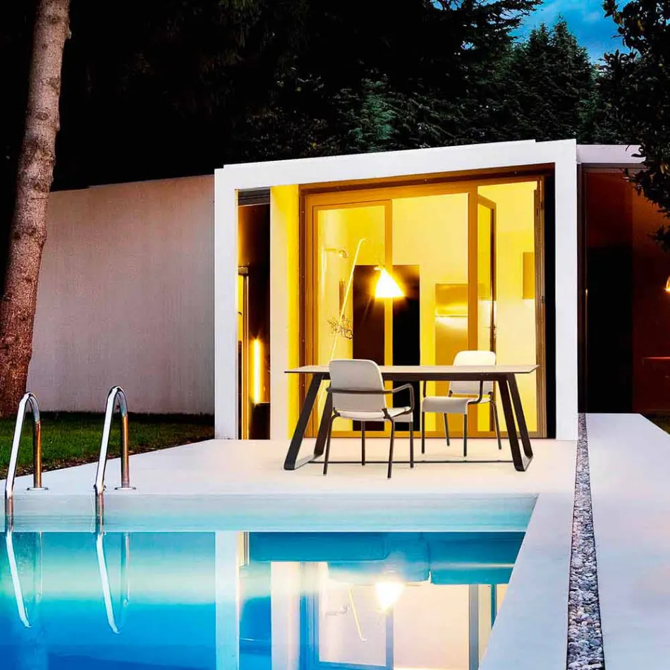 Varaschin Kolonaki Tabelle moderne Gärten in verschiedenen Größen Viadurini