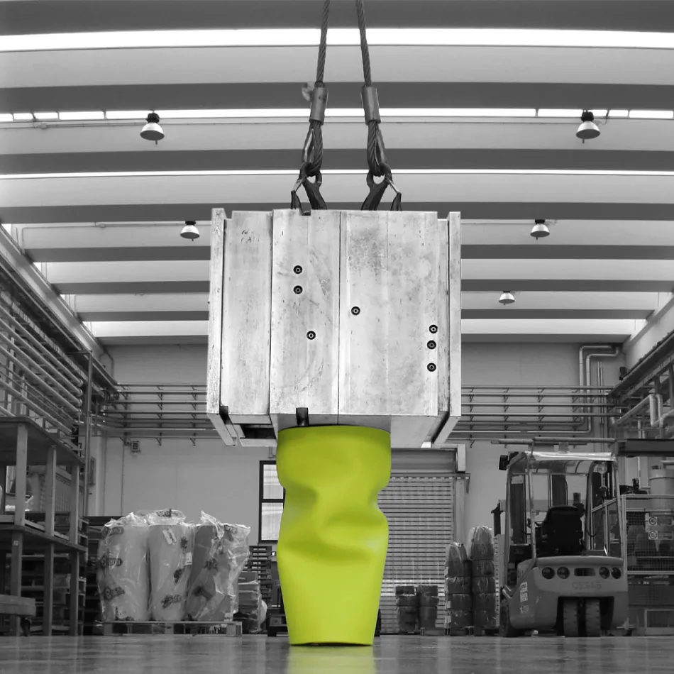 Außenvase aus matt gefärbtem Polyethylen Made in Italy - Proud Viadurini