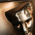 Moderne rechteckige Vase aus farbiger Keramik, handgefertigt in Italien - Lucas Viadurini