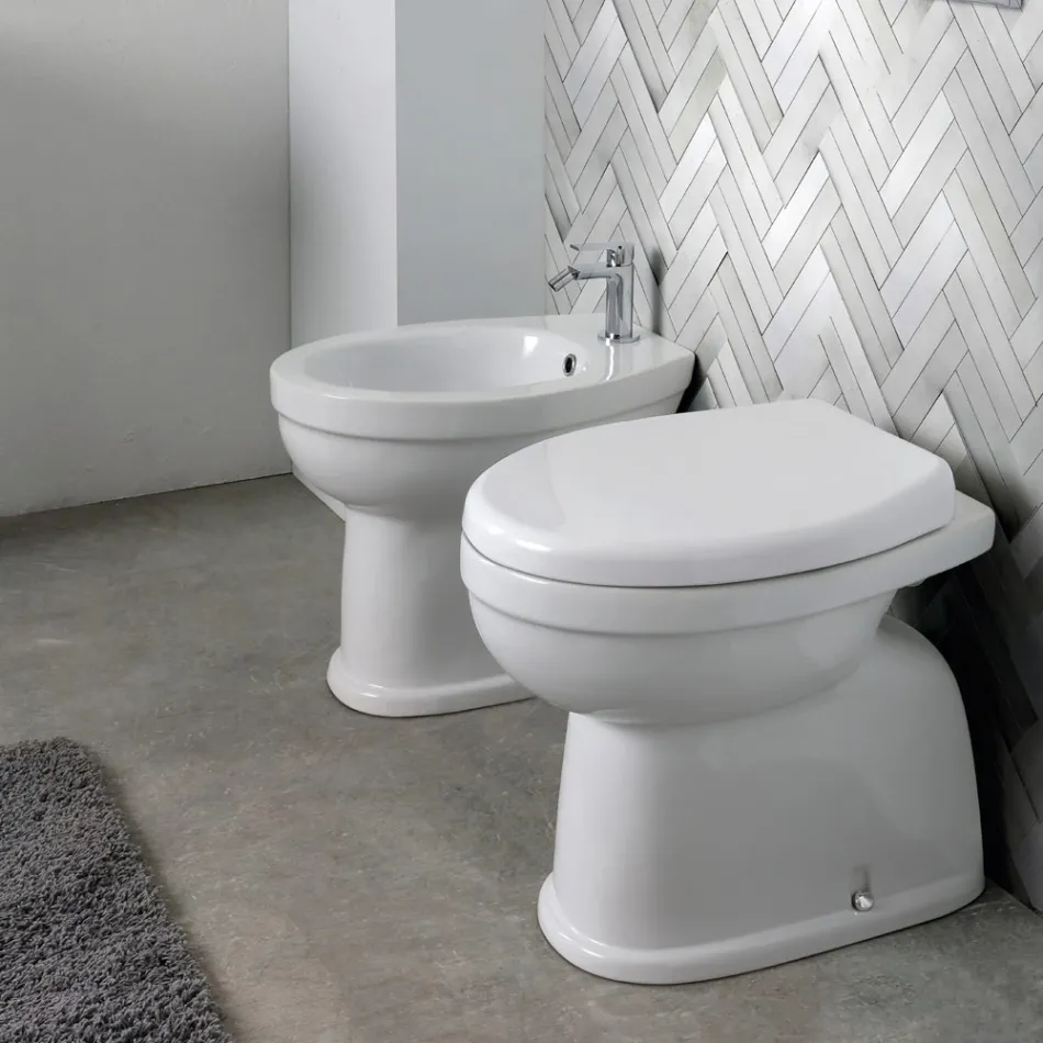 Bodenstehende Keramiktoilette mit Polyestersitz und modernem Design - Silica Viadurini